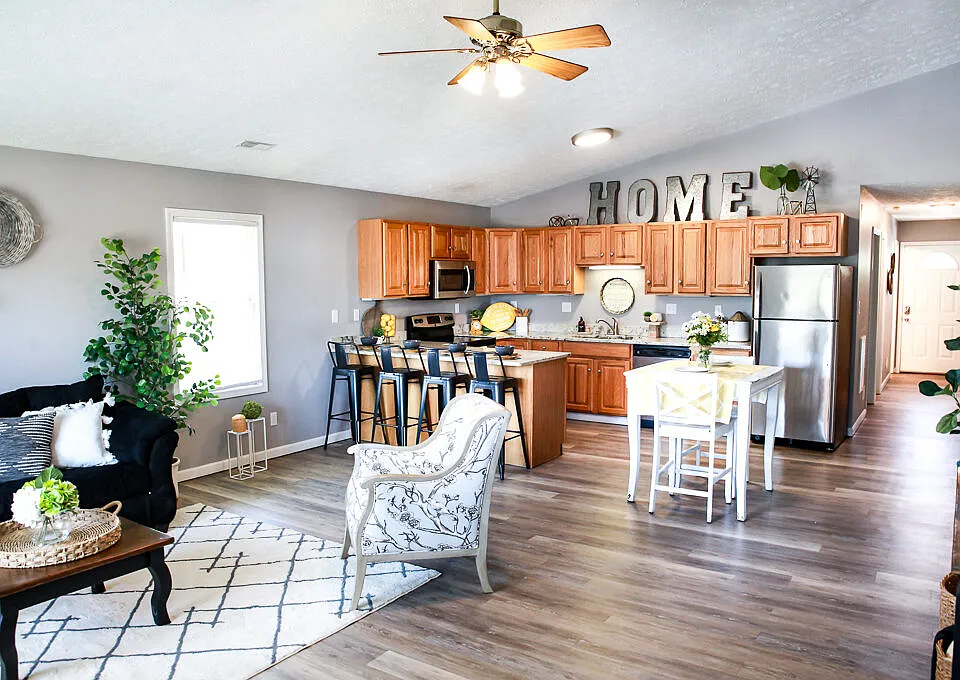 1816 W Bethel Ave #1