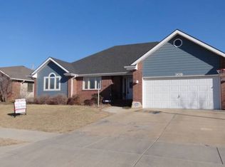309 Pine Ridge Dr, Salina, KS 67401
