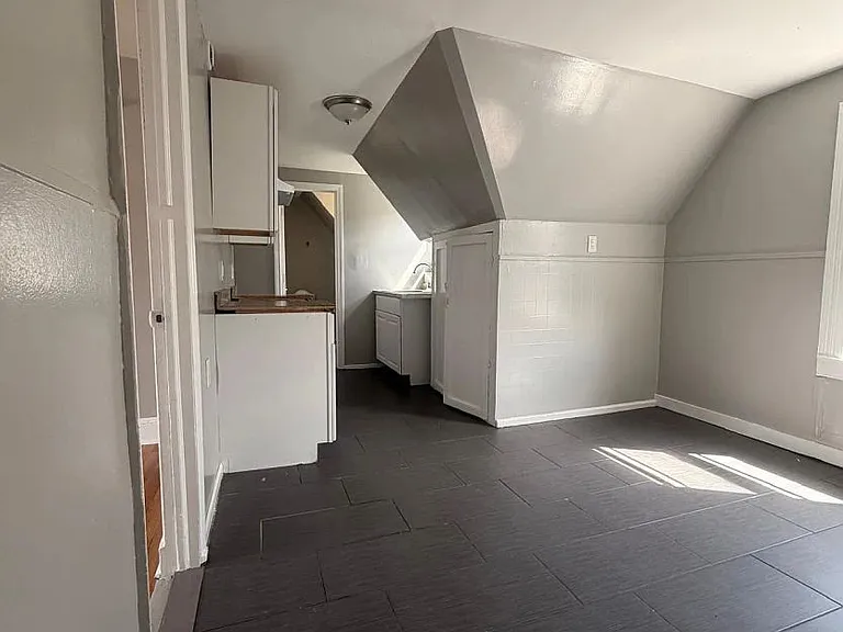 463-465 Connecticut Ave #3 — Photo 1