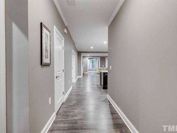 2nd image of 1414 Grangerford Ct