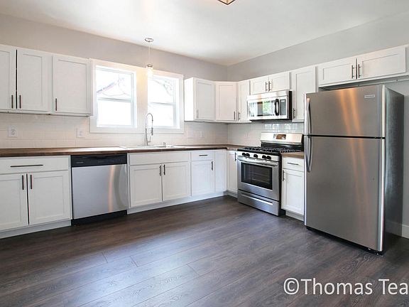 4th image of 1034 Hamilton Ave NW
