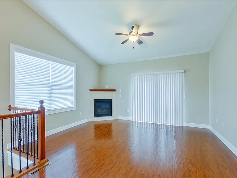 2126 Little Kitten Ave — Photo 3