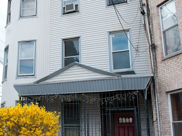 91 Magnolia Ave #A, Jersey City, NJ 07306