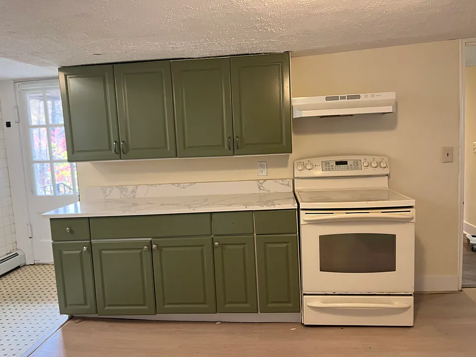 Updated kitchen with Quartz countertops
