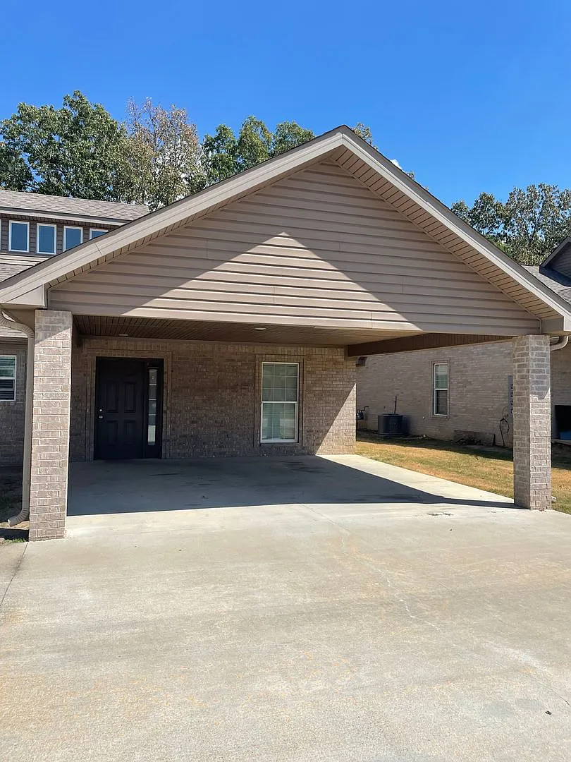 6302 - 3104 Olivia Ct Units 1 - 4 — Photo 1