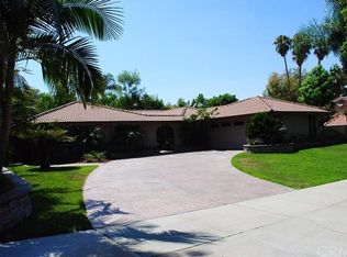5519 Inner Circle Dr, Riverside, CA 92506