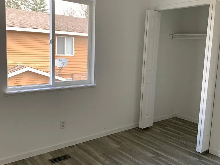 2946 Byron Center Ave SW #2946 — Photo 6