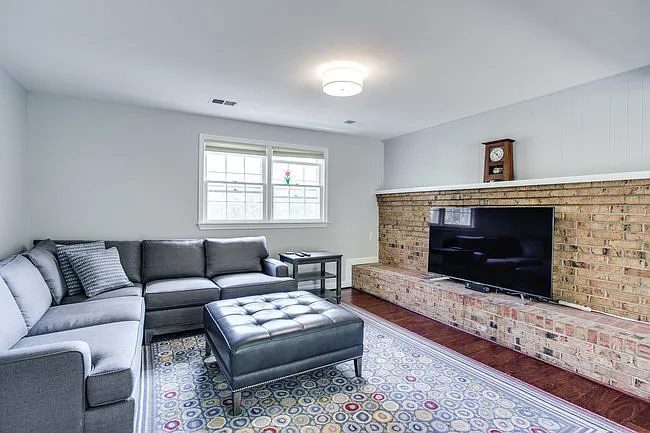 903 Carole Ct SE — Photo 21