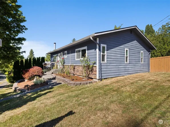 7222 16th Avenue SW, Seattle, WA 98106