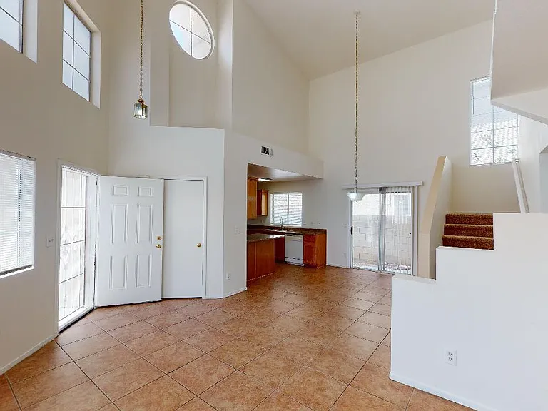 2338 Fujita Way — Photo 5