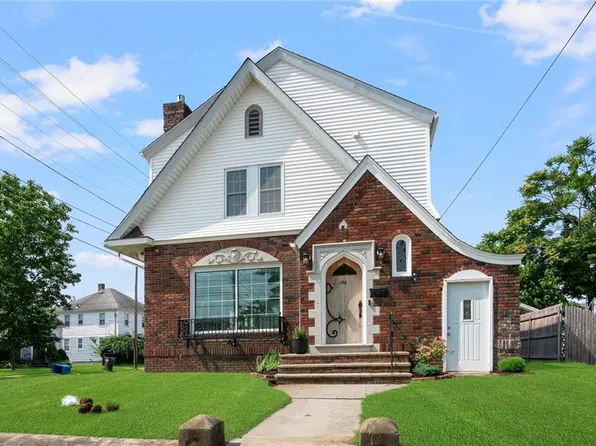 94 Legion Way, Cranston, RI 02910