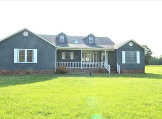 40 Jd Barr Rd, Trenton, TN 38382