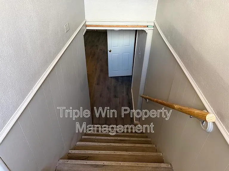 3915 Itaska St — Photo 25