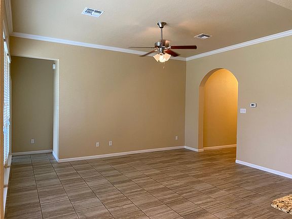 3rd image of 5704 Drury Ln