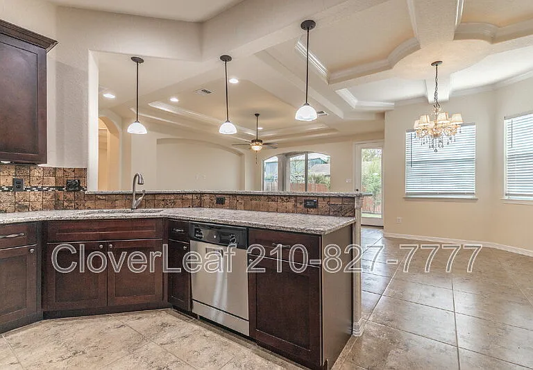 6126 Lowrie — Photo 21