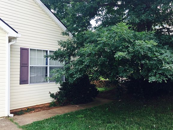 4th image of 1607 Wembley Dr