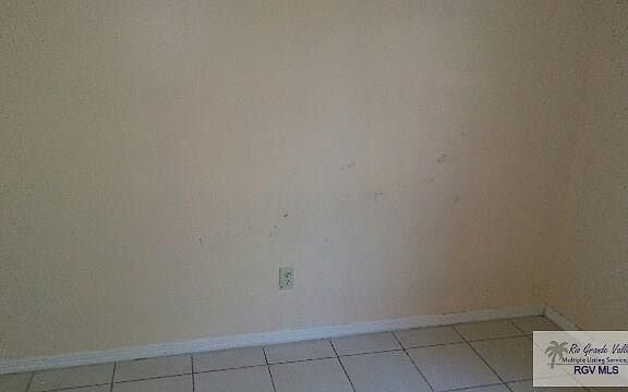 5th image of 754 N Iowa Ave