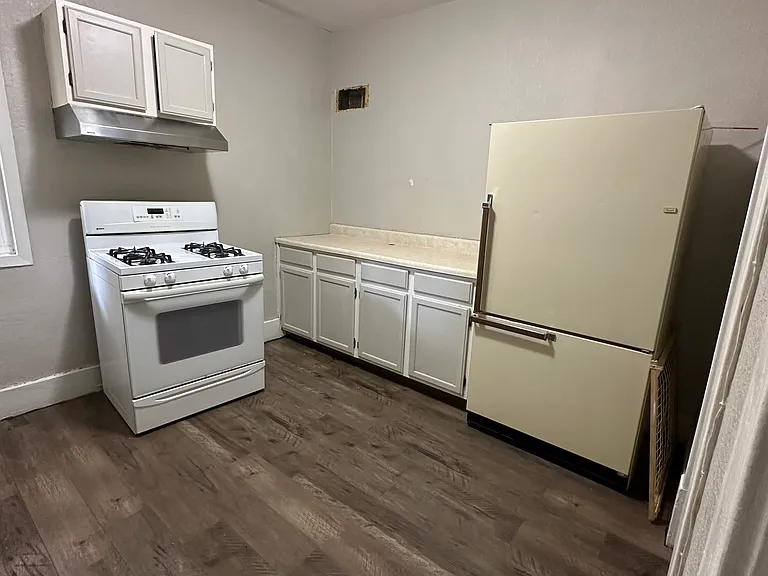 704 14th Ave N #1 — Photo 5