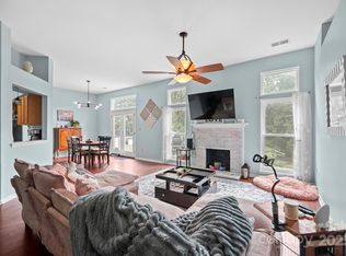 8525 Indian Summer Trl, Harrisburg, NC 28075