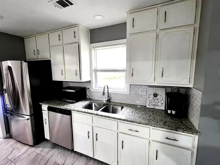 8672 Prather Dr — Photo 6