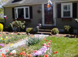 39 Aborn Ave, Wakefield, MA 01880