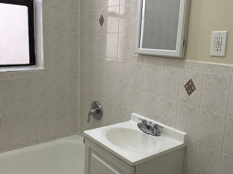 113 Fairview Ave #38 — Photo 12