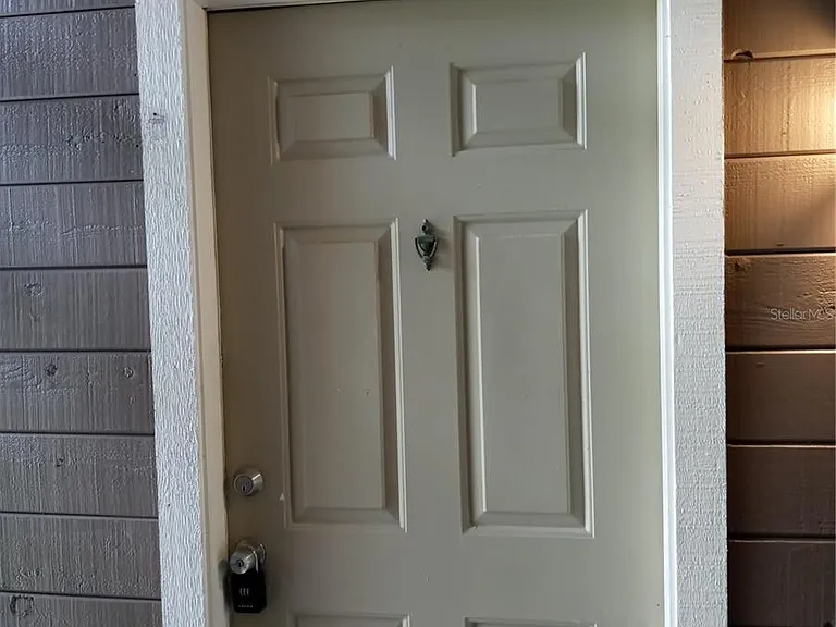216 Afton Sq #208 — Photo 6