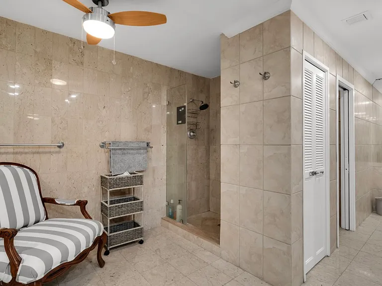 2124 Fisher Island Dr #2124 — Photo 28