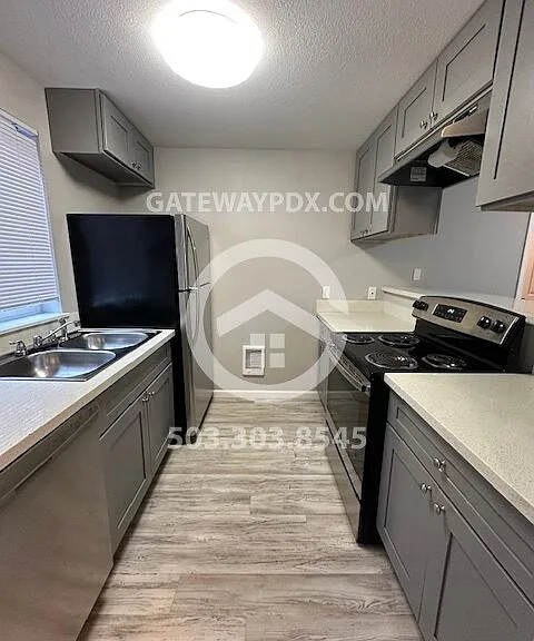 12810 SE Sherman St — Photo 4