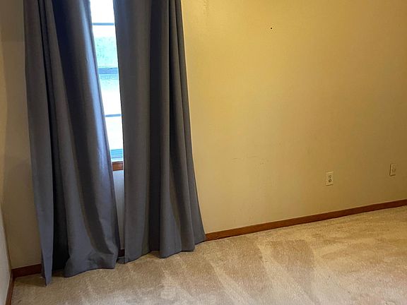 2nd image of 105 Gay Blvd