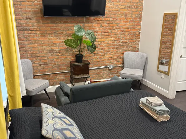 812 Ocean Avenue image 8 of 33