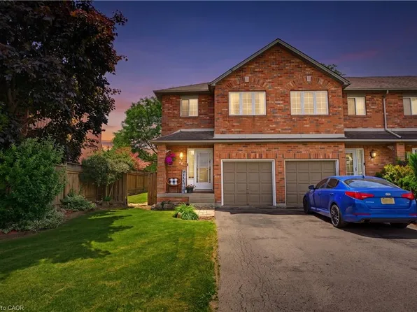 10 Cadham Blvd #28, Hamilton, ON L8W 3X6