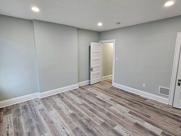 5th image of 1415 Gault St #1415