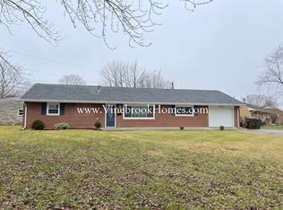 400 Carol Ln, Englewood, OH