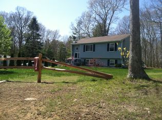 105 Richmond Townhouse Rd, Richmond, RI 02812