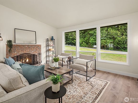 4th image of 6815 115th Street NW