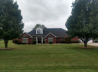 2012 Amber Ln, Carthage, MO 64836