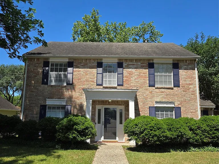 306 Houghton Rd — Photo 2