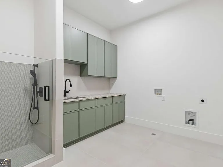 1000 Clementstone Dr NE — Photo 15