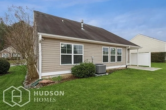 3906 Pine Village Pl — Photo 13