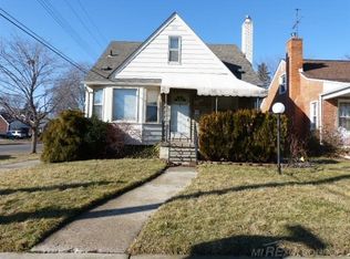 21703 Pleasant Ave, Eastpointe, MI 48021