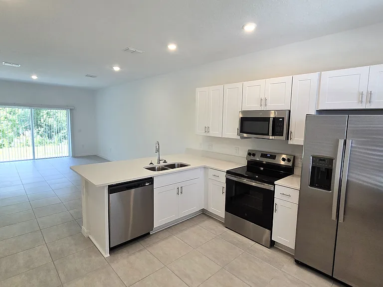 2878 Skyline Loop — Photo 6