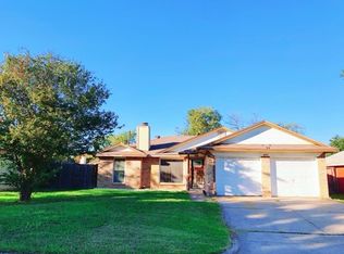 409 Rifleman Trl, Arlington, TX 76002