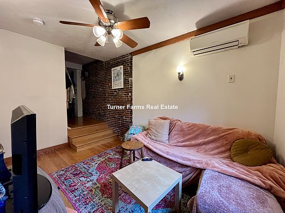 5th image of 61R Anderson St #6R