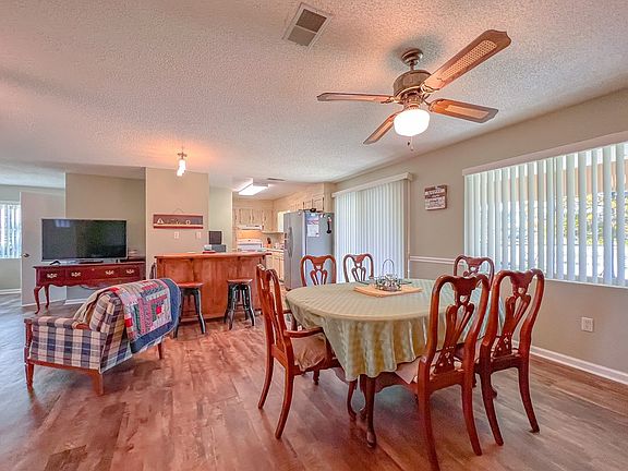 4th image of 8080 Sunny Dr