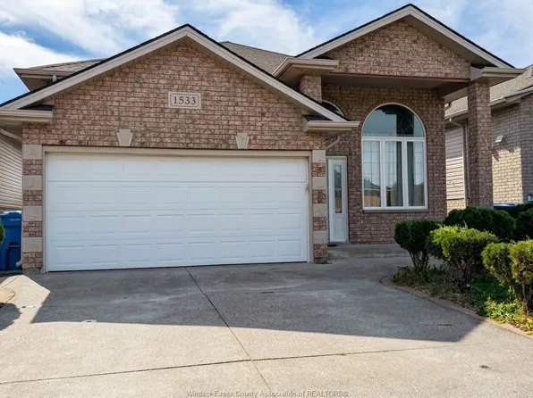 1533 Meridian St, Windsor, ON N9G 3E5