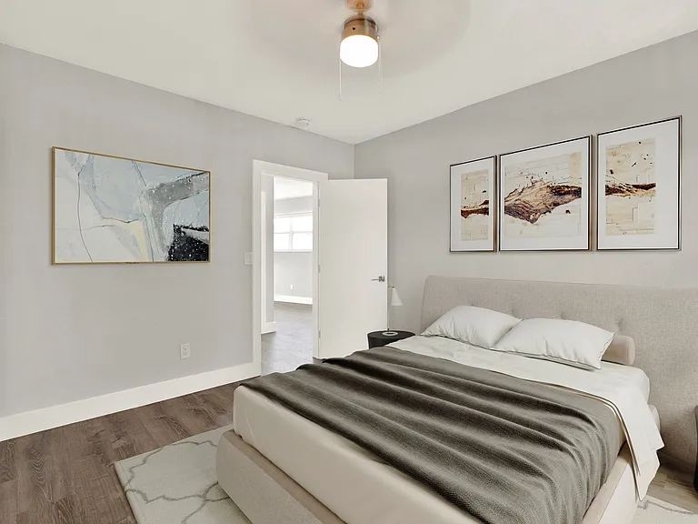 Harbor West Apartments — Photo 8