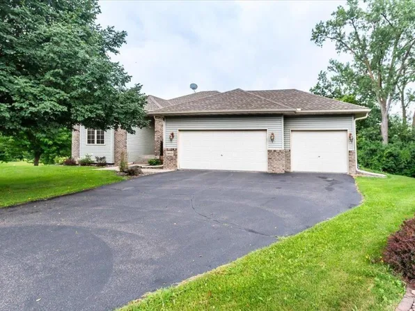 9813 Linden Ave N, Brooklyn Park, MN 55443
