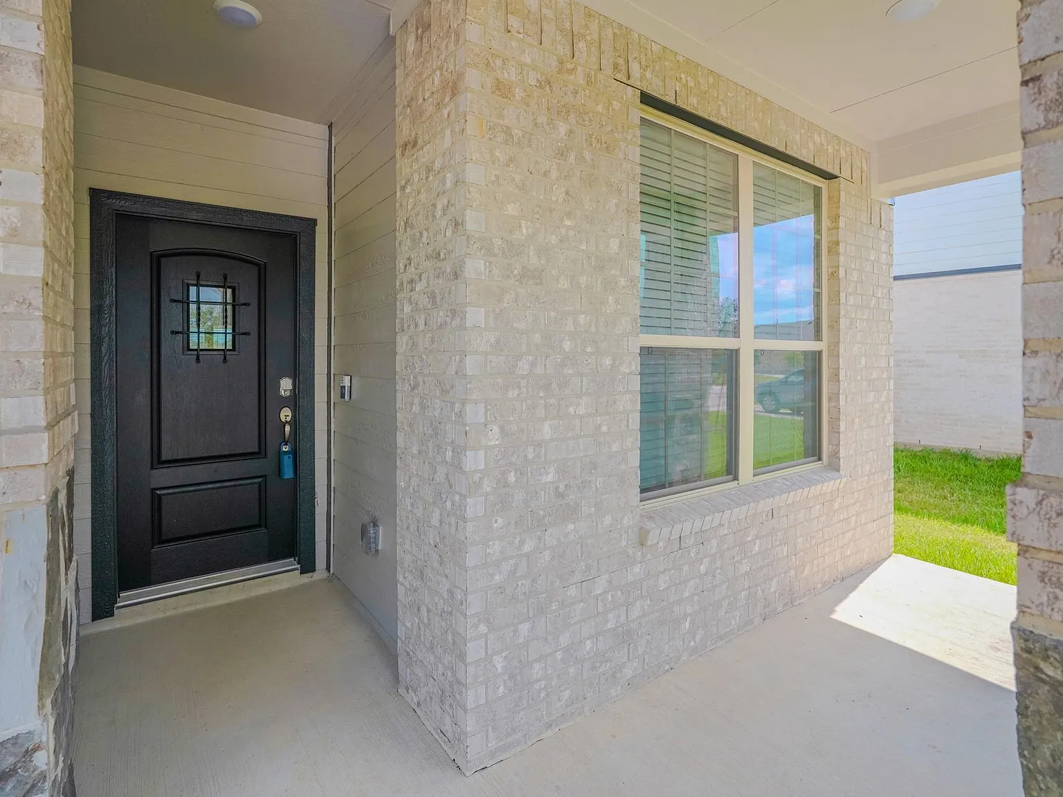 5 bed, 4.0 bath, 2787 sqft, $2,950 — Photo 4