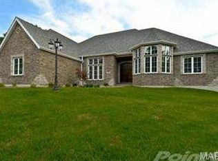 9336 Lincoln Dr, Saint Louis, MO 63127